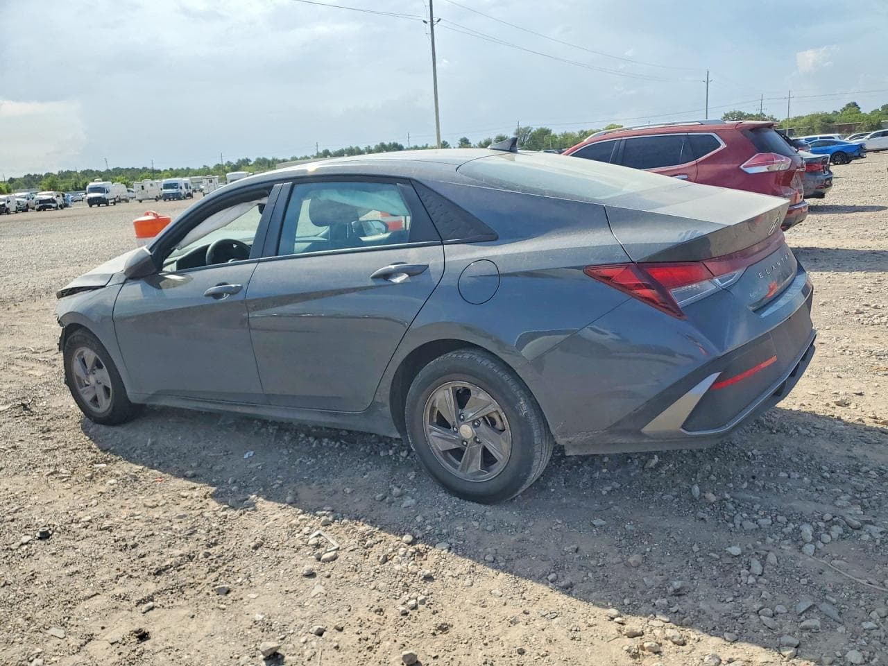 2026 Hyundai Elantra Se - foto 2