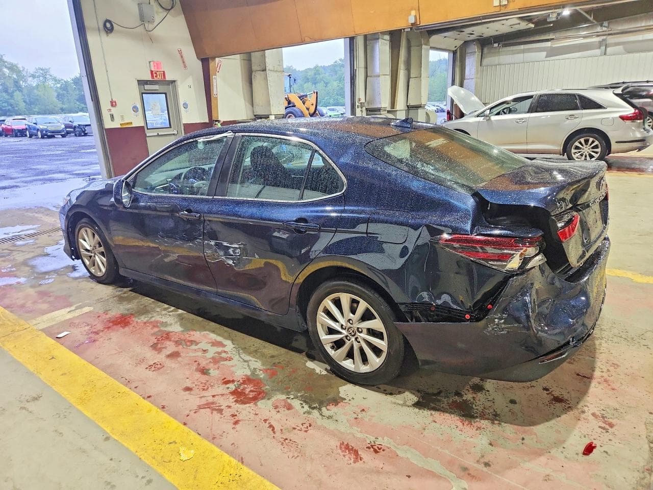 2021 Toyota Camry Le - foto 2