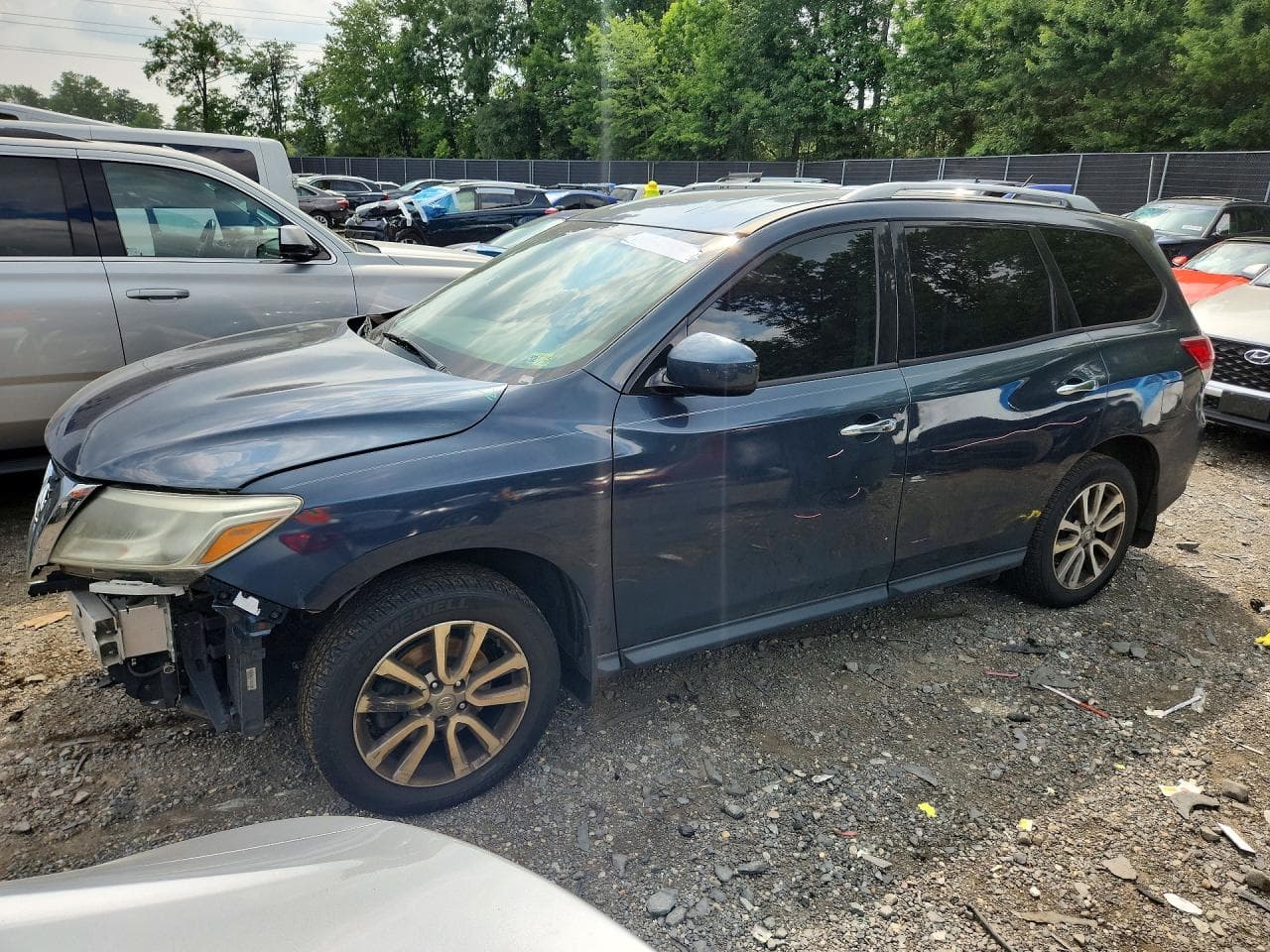 2015 Nissan Pathfinder S