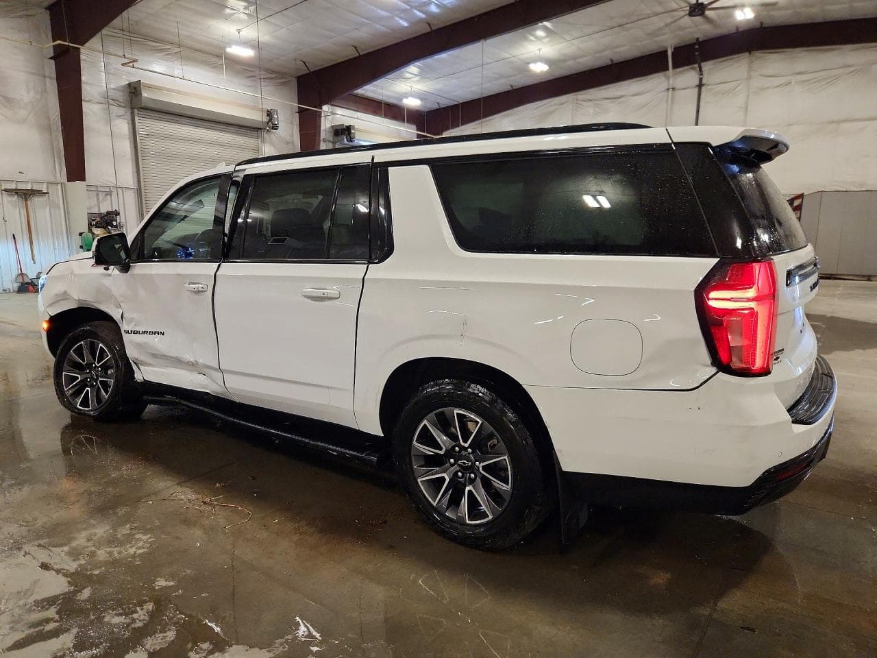 2023 Chevrolet Suburban K1500 Z71 - foto 2