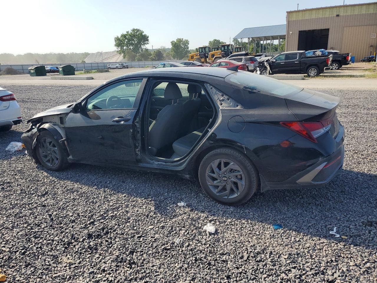 2024 Hyundai Elantra - foto 2