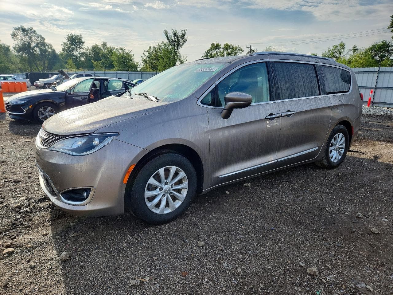 Chrysler Pacifica 2018 z USA