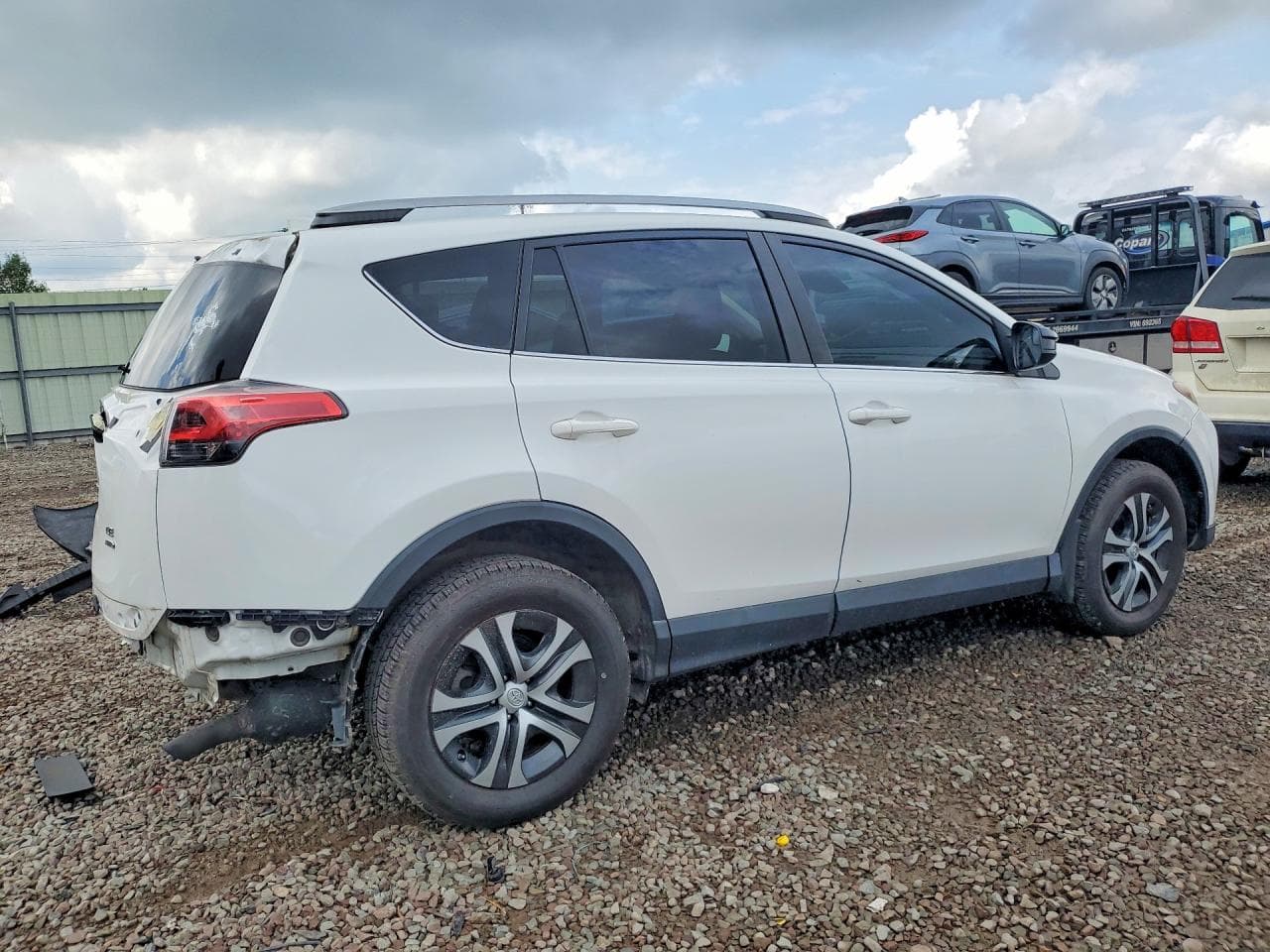 2017 Toyota Rav4 Le - foto 3