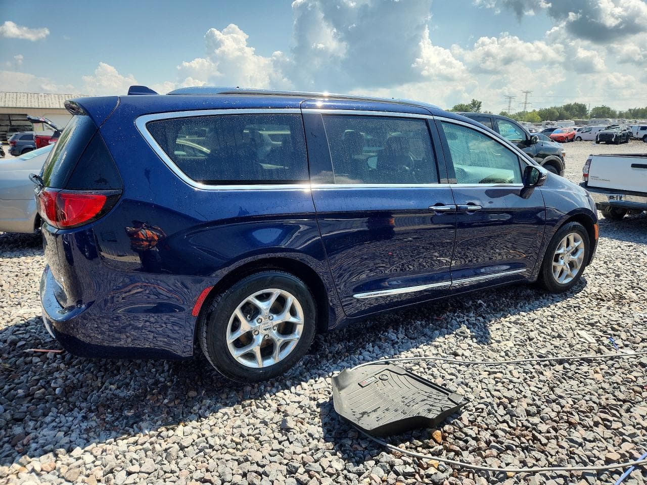 2019 Chrysler Pacifica Limited - foto 3