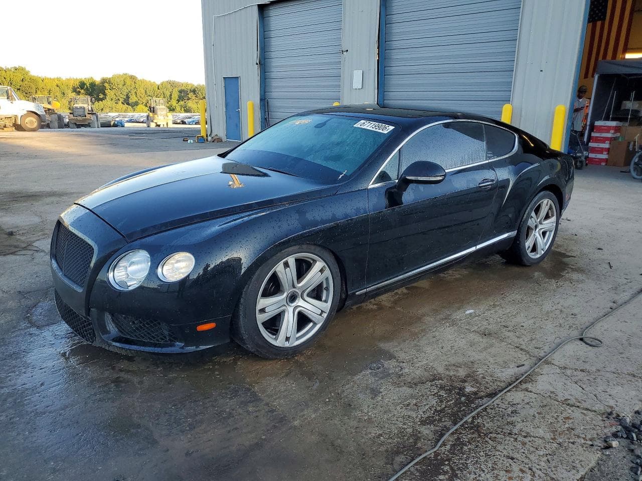 Bentley Continental 2013 z USA