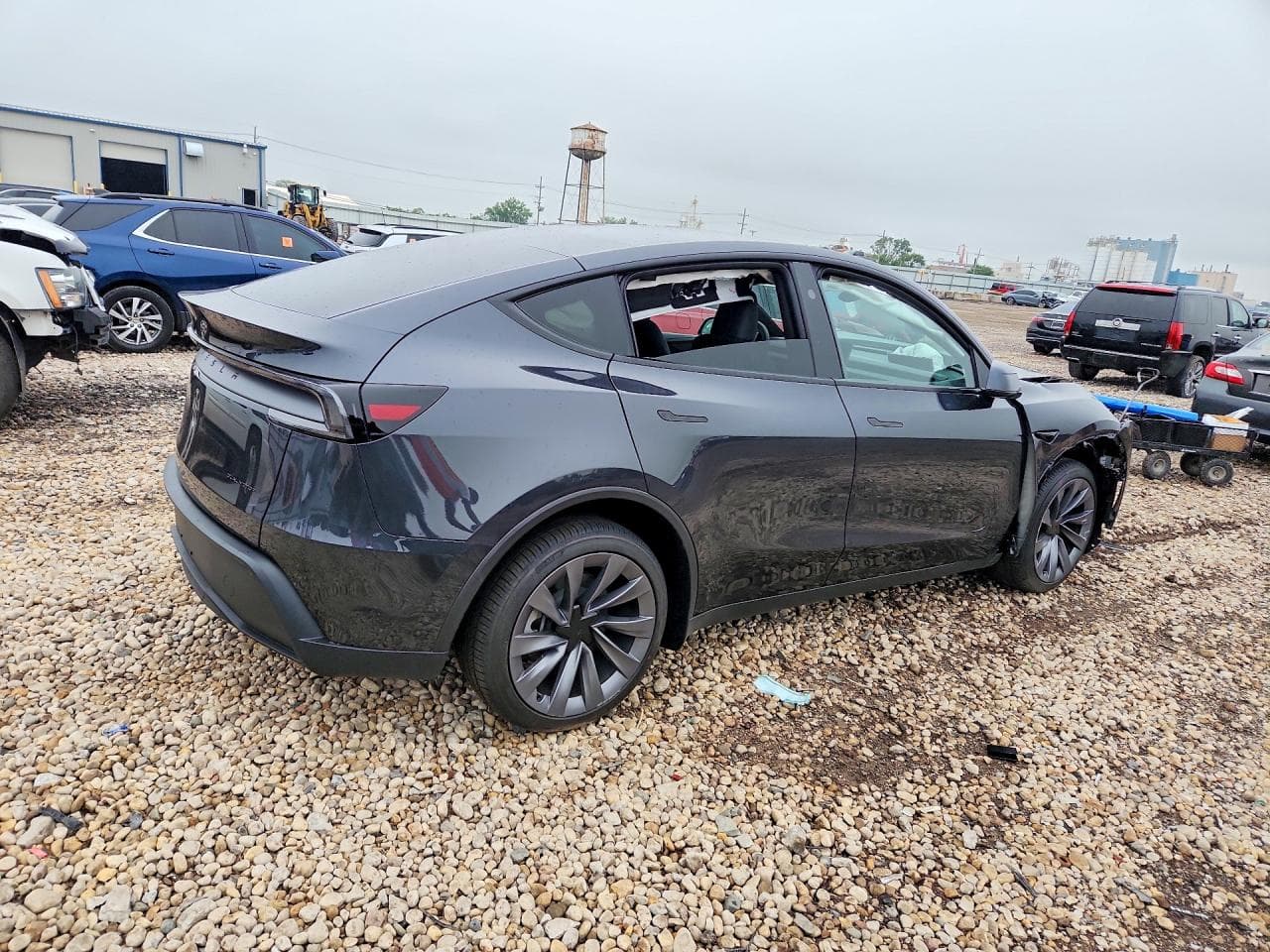 2026 Tesla Model Y - foto 3