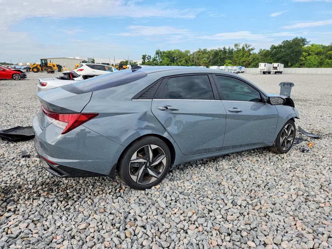 2022 Hyundai Elantra Limited - foto 3