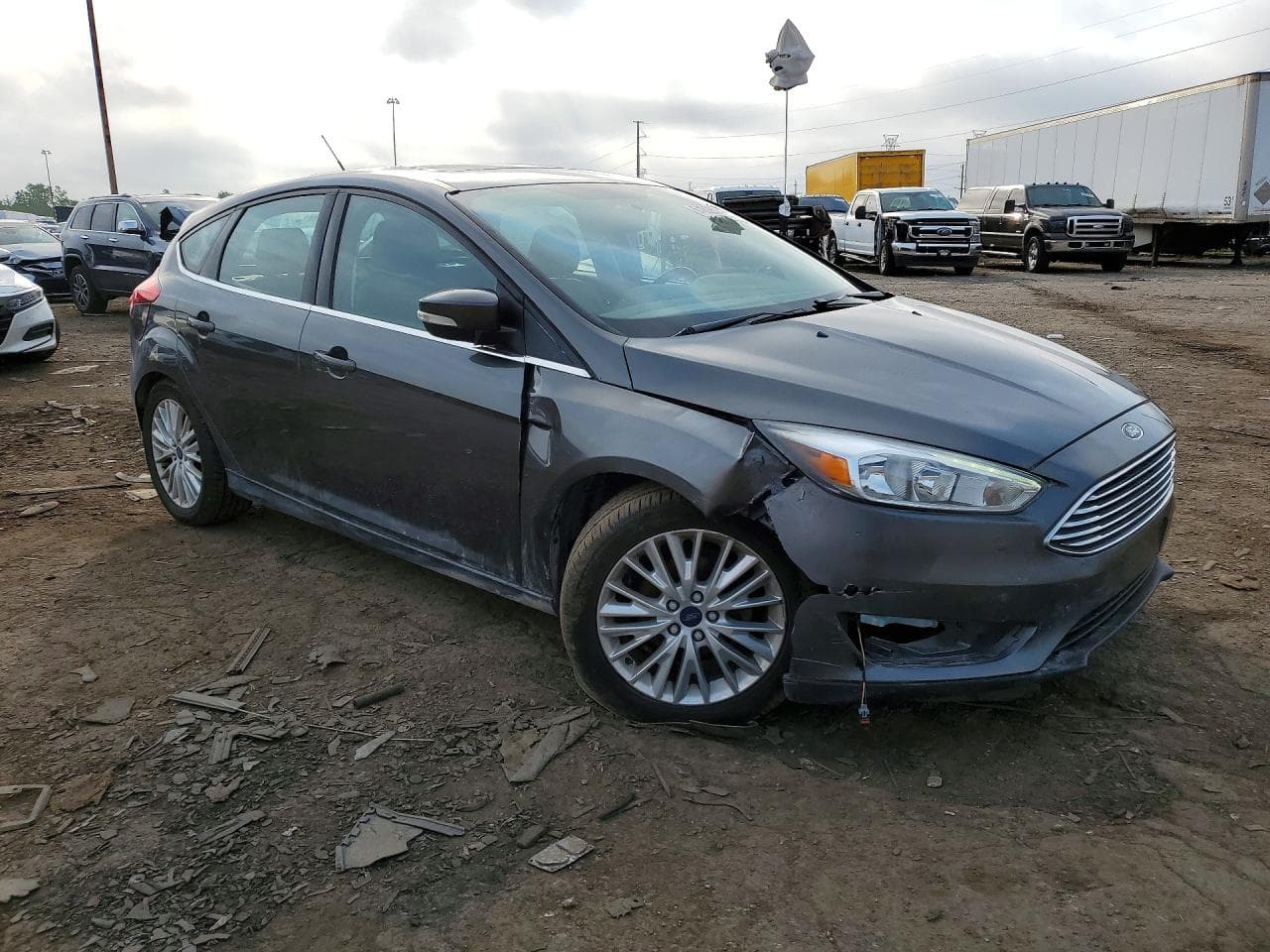 2017 Ford Focus Titanium - foto 4