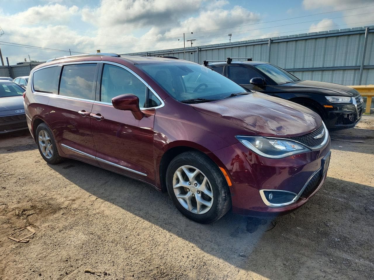2017 Chrysler Pacifica Touring L Plus - foto 4