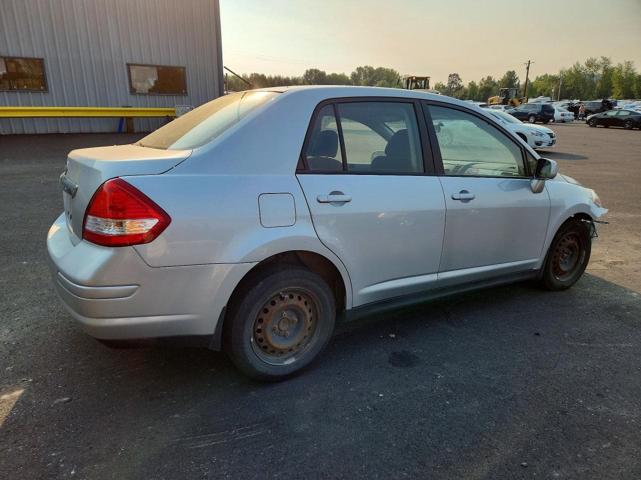 2011 Nissan Versa 1.8 S - foto 3