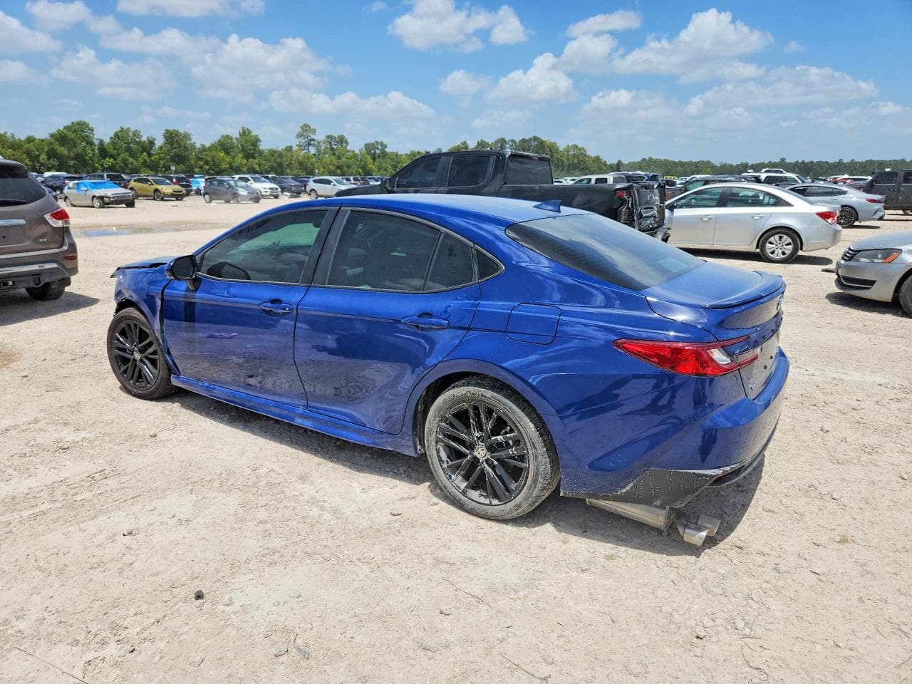 2026 Toyota Camry Se - foto 2