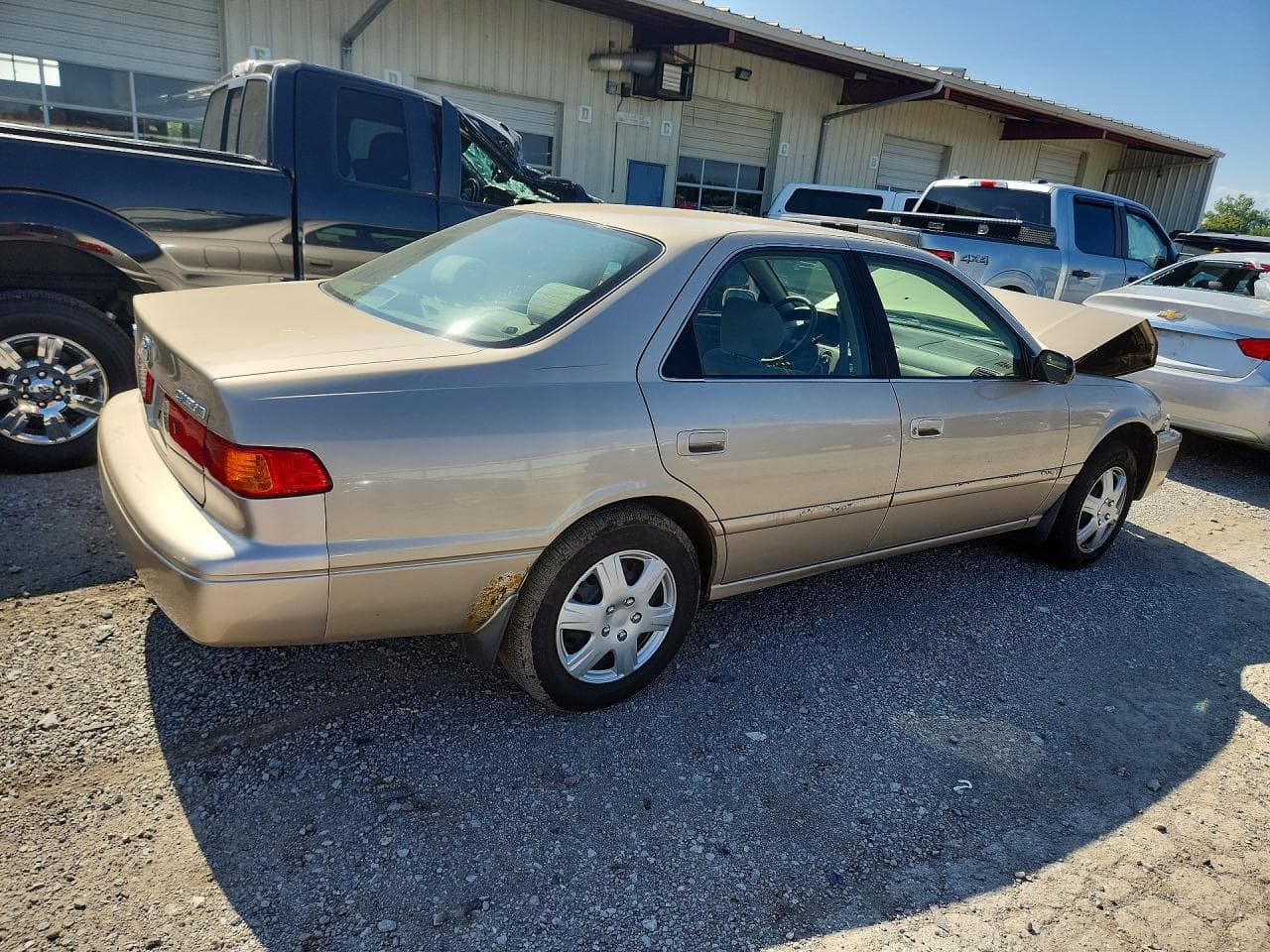 2001 Toyota Camry Le - foto 3