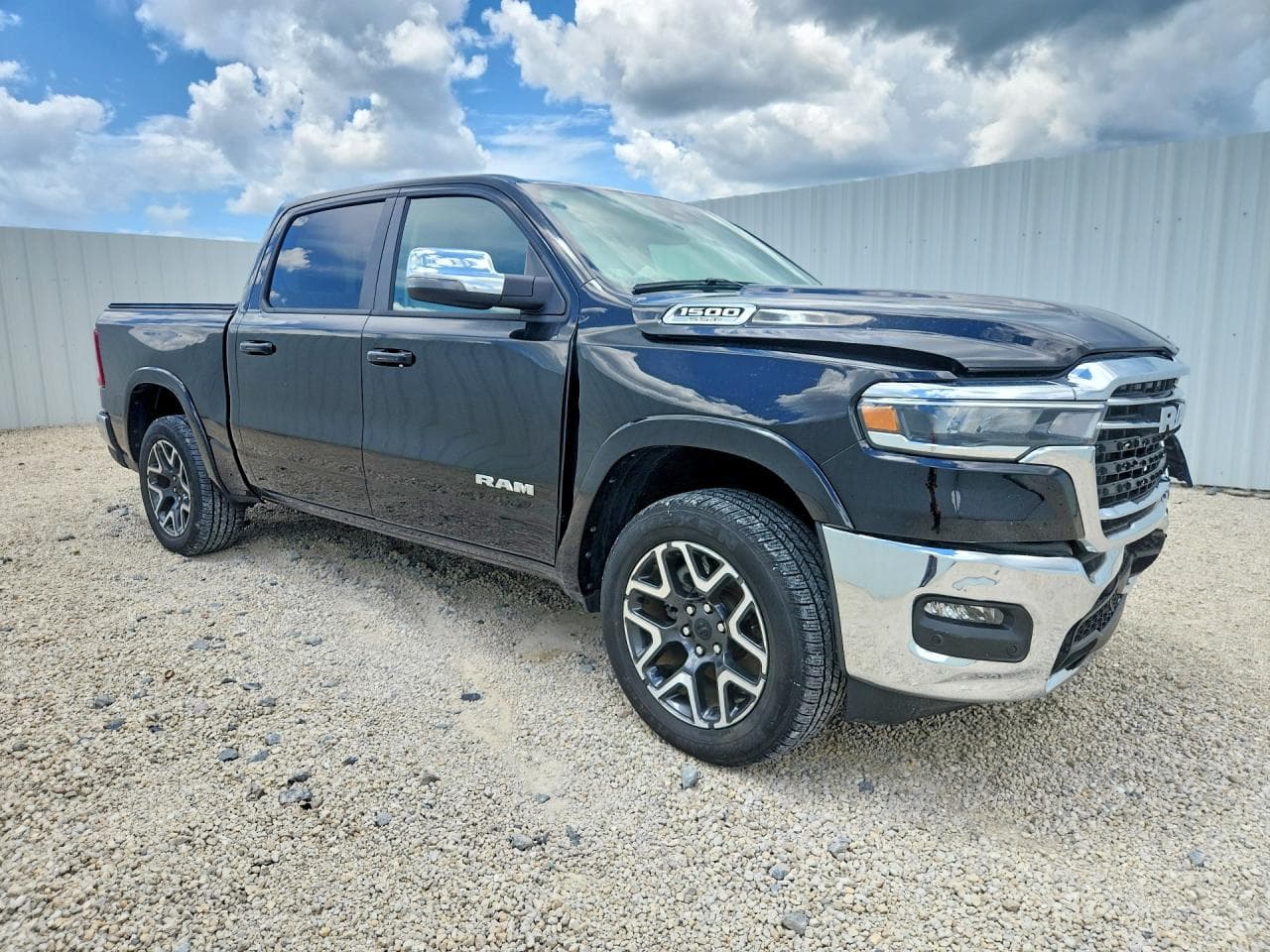 2025 Ram 1500 Laramie - foto 4