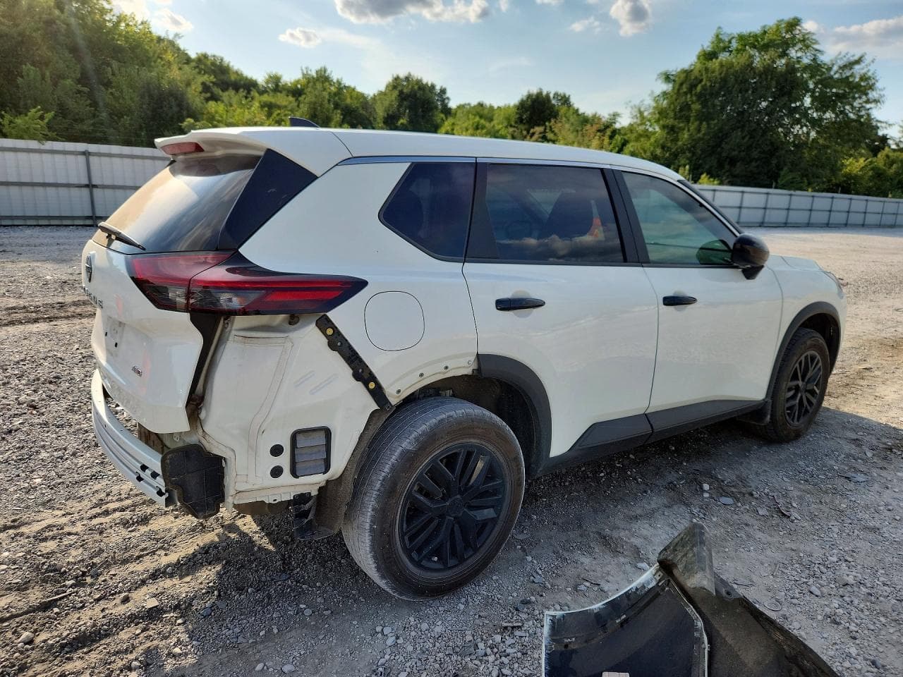 2023 Nissan Rogue S - foto 3