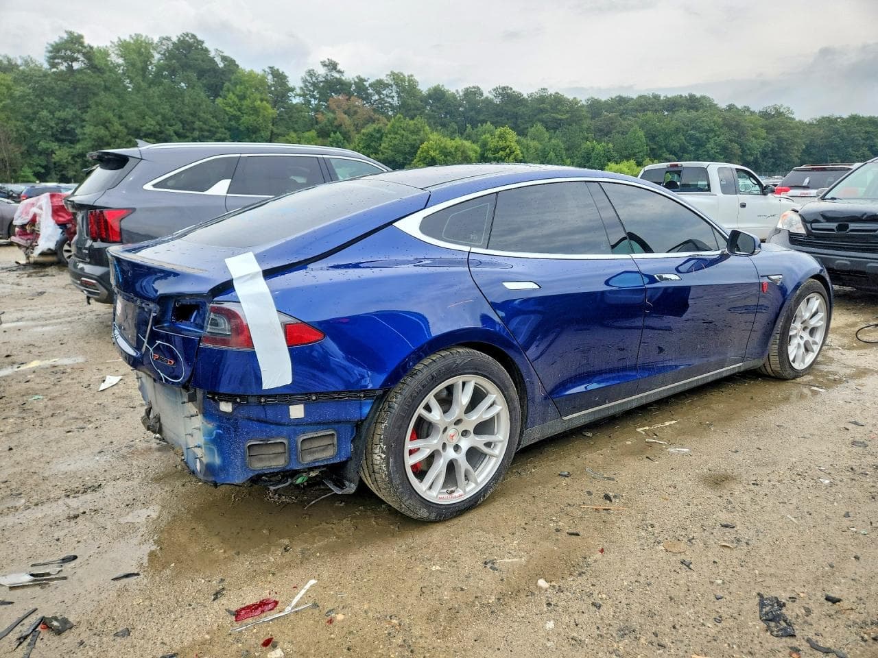 2015 Tesla Model S P85D - foto 3