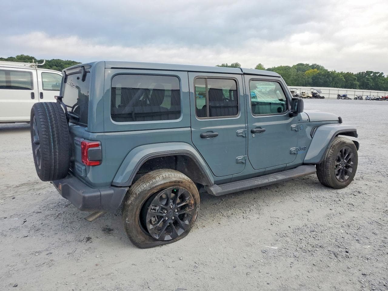 2025 Jeep Wrangler Sahara 4Xe - foto 3