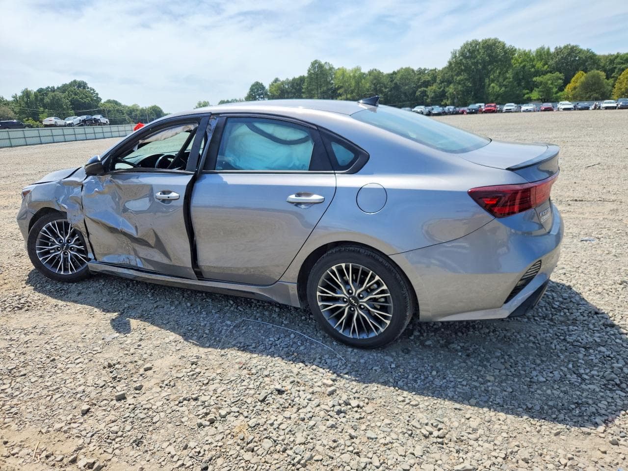2024 Kia Forte Gt Line - foto 2