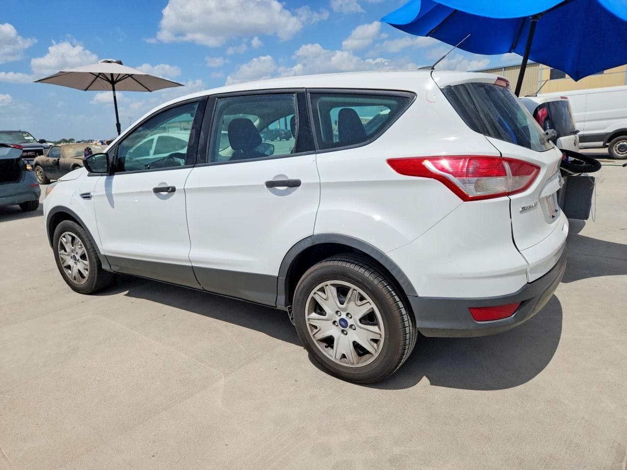 2016 Ford Escape S - foto 2