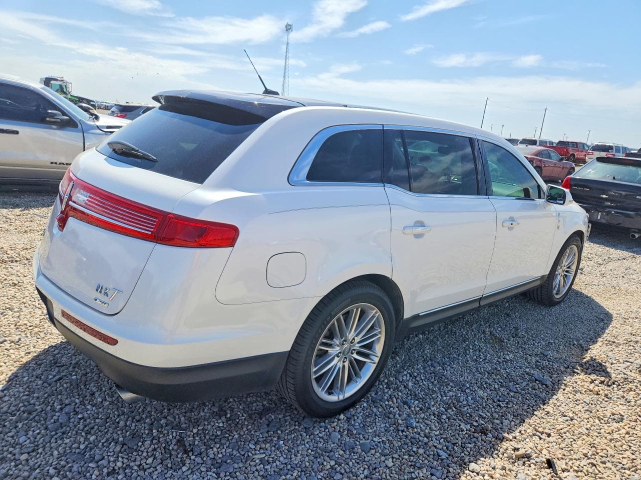 2014 Lincoln Mkt - foto 3