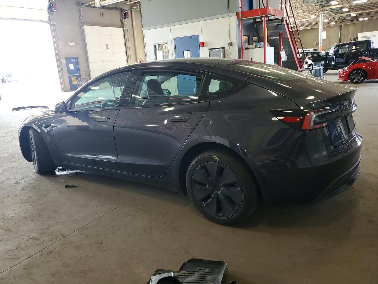 2024 Tesla Model 3 - foto 2