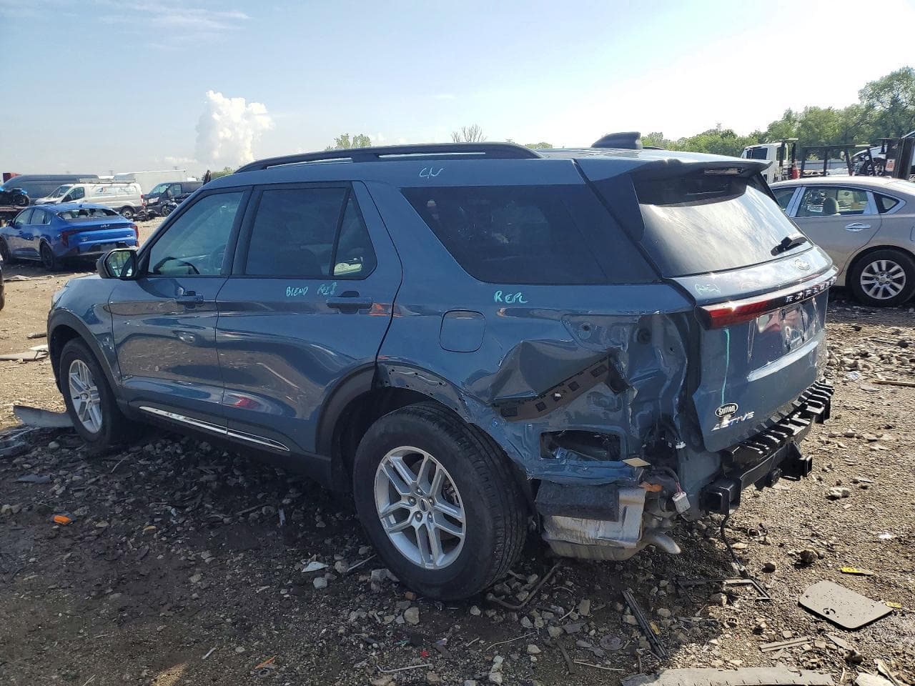 2025 Ford Explorer Active - foto 2