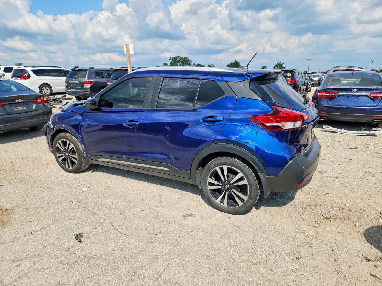 2020 Nissan Kicks Sr - foto 2