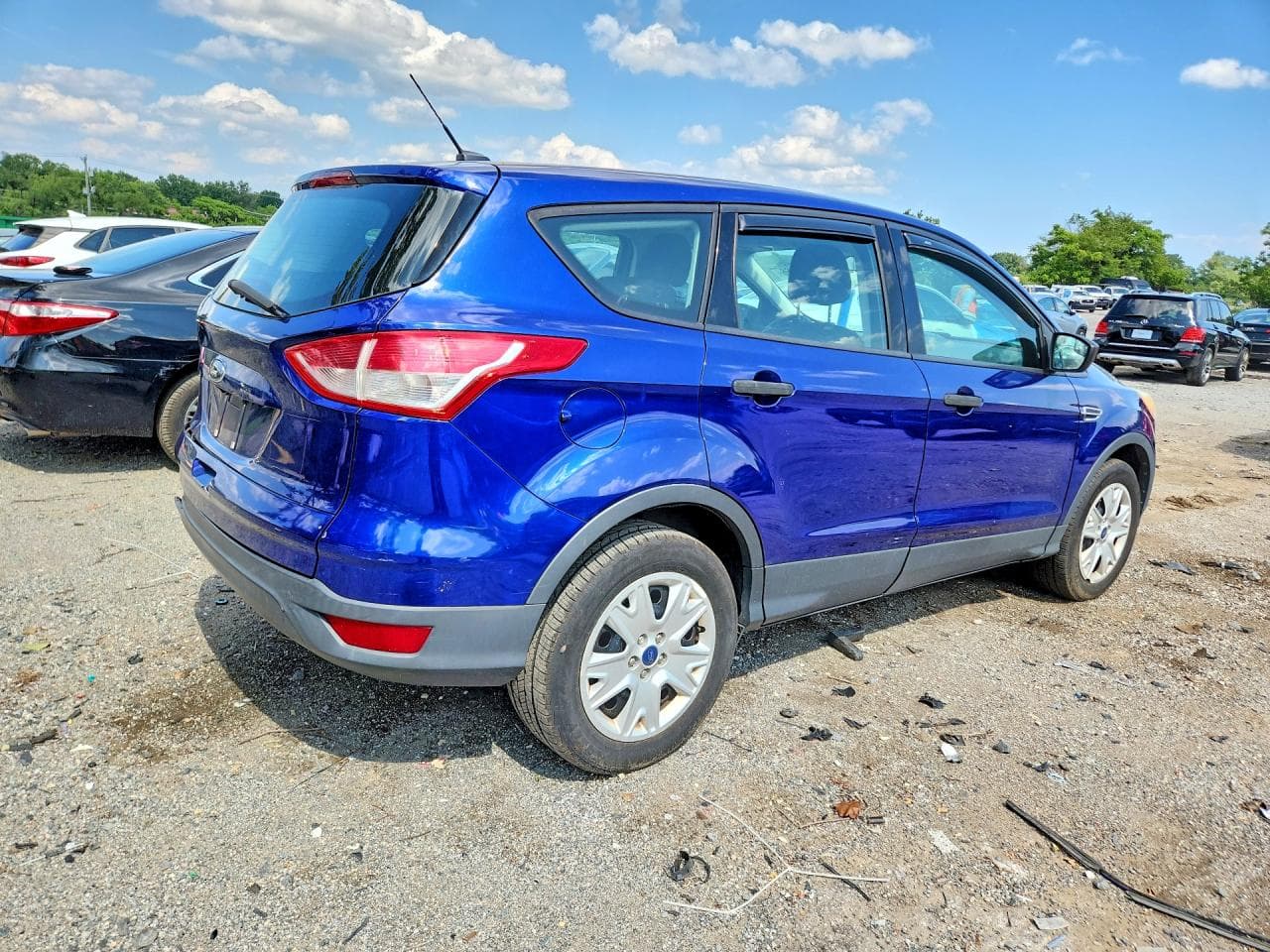 2014 Ford Escape S - foto 3
