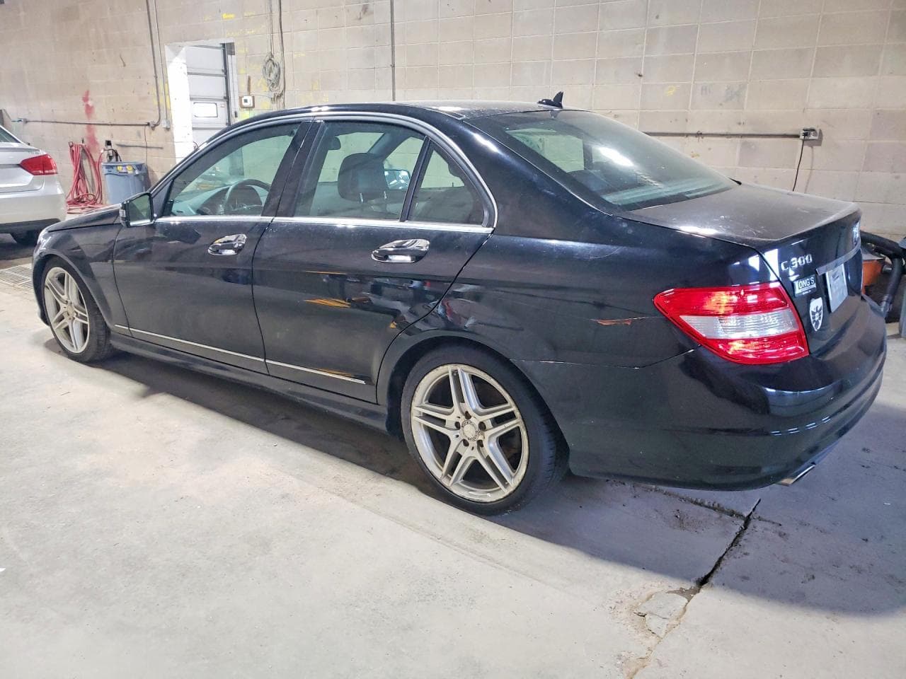 2010 Mercedes-Benz C 300 4Matic - foto 2