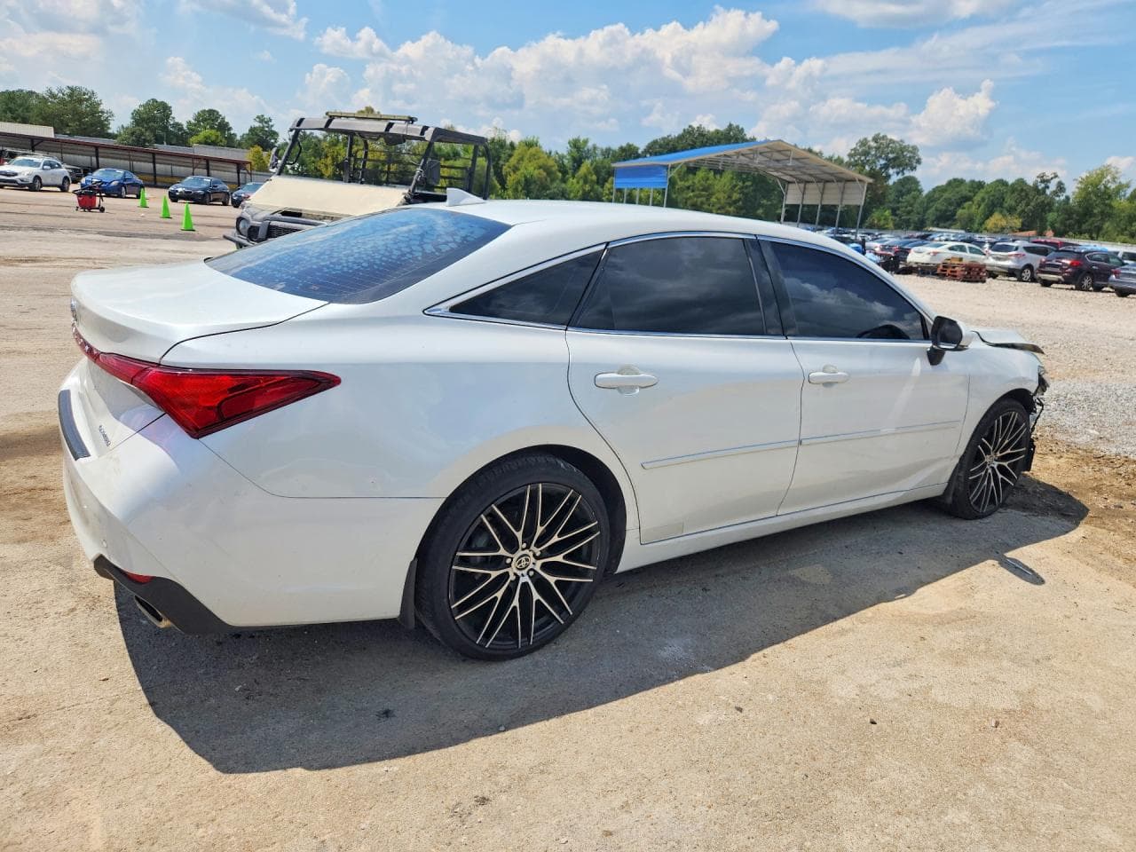 2020 Toyota Avalon Limited - foto 3