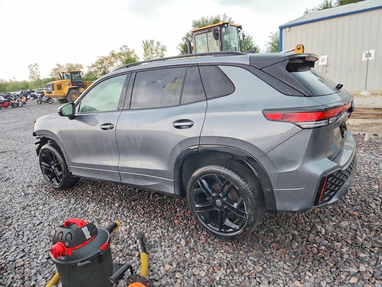 2025 Volkswagen Tiguan Se R-Line Black - foto 2