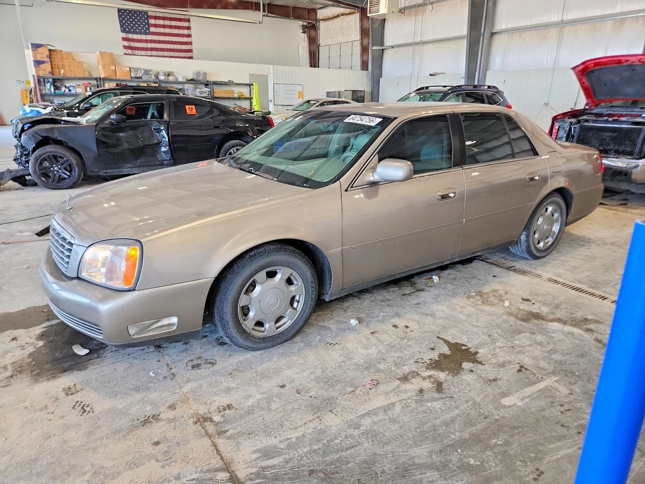Cadillac De Ville 2004 z USA