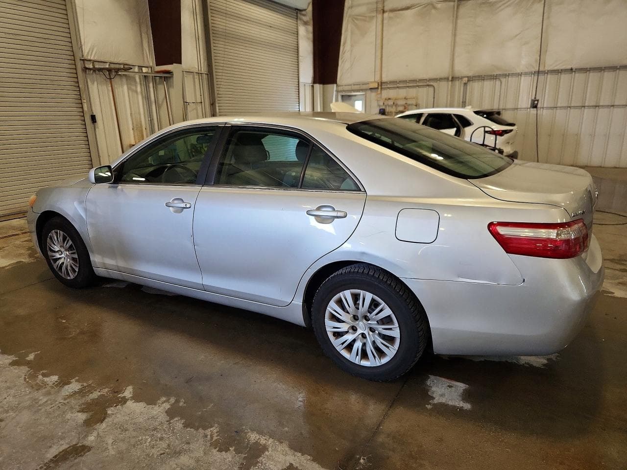 2009 Toyota Camry Le - foto 2