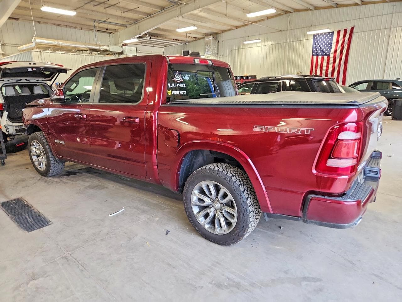2021 Ram 1500 Laramie - foto 2