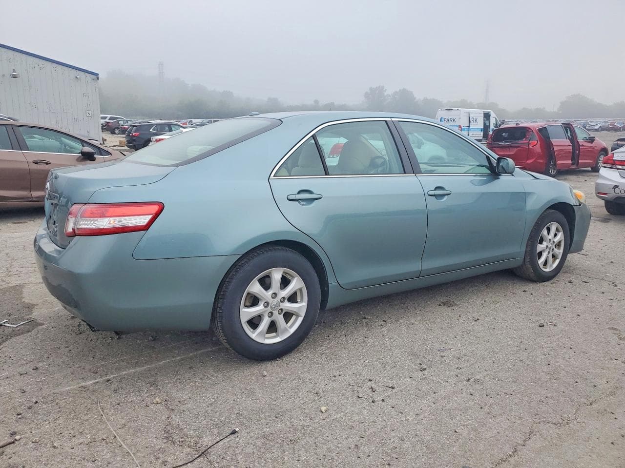2011 Toyota Camry Le - foto 3