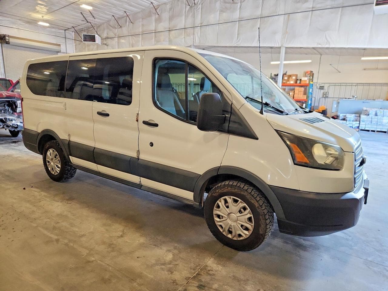 2016 Ford Transit T-150 - foto 4
