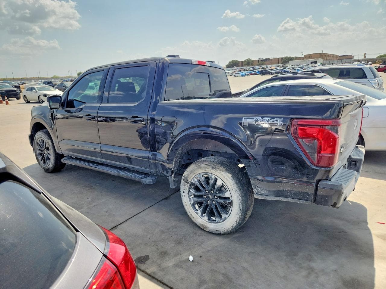 2025 Ford F150 Xlt - foto 2
