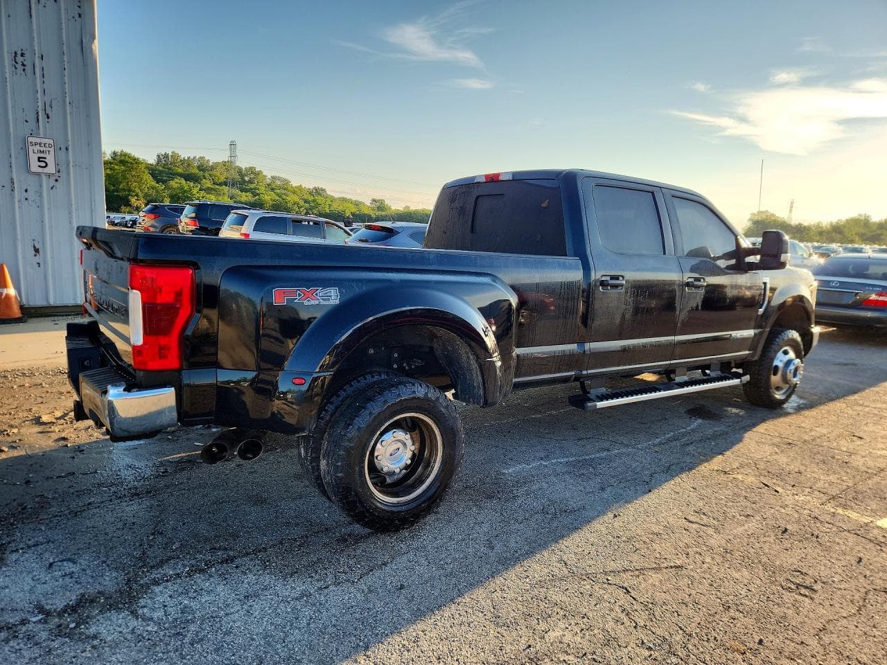 2018 Ford F350 Super Duty - foto 3
