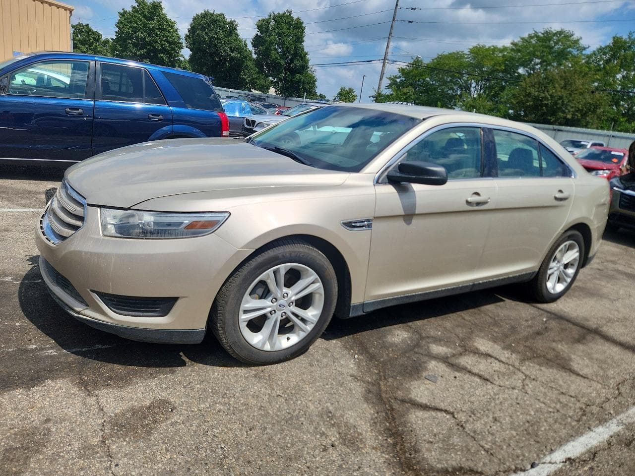 Ford Taurus 2017 z USA