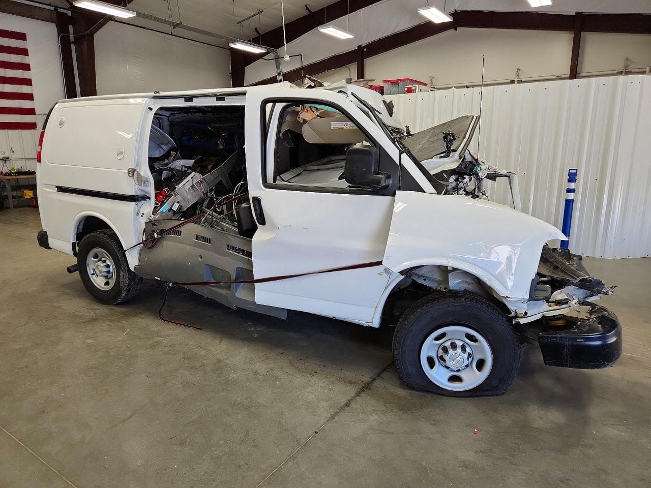 2023 Chevrolet Express G2500 - foto 4