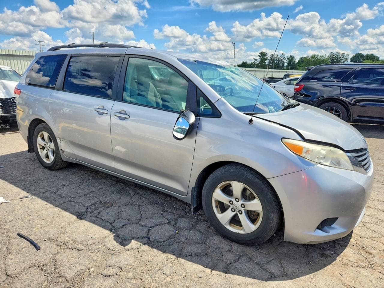 2012 Toyota Sienna Le - foto 4