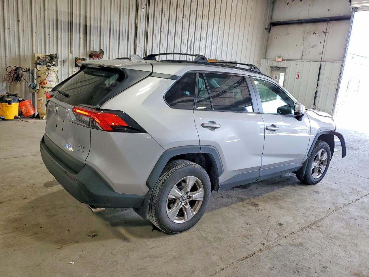 2025 Toyota Rav4 Xle - foto 3