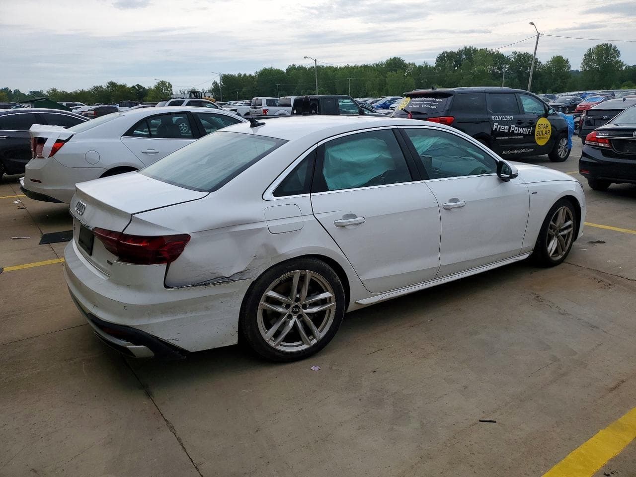 2022 Audi A4 Premium Plus 45 - foto 3