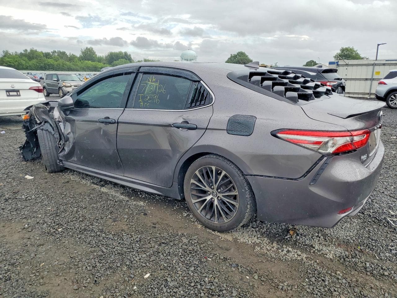 2019 Toyota Camry Se - foto 2