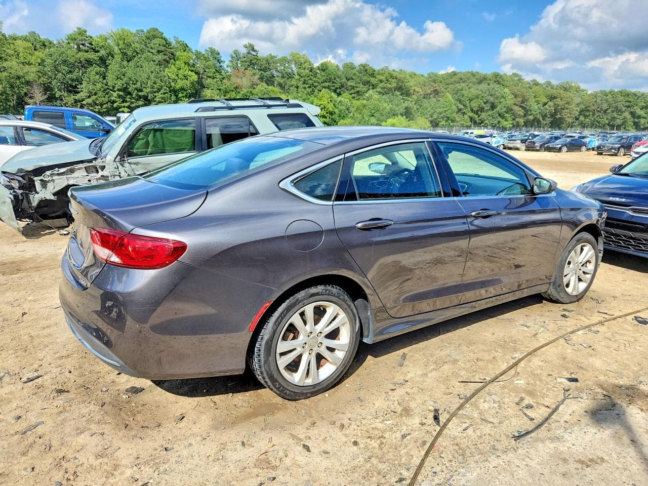2015 Chrysler 200 Limited - foto 3