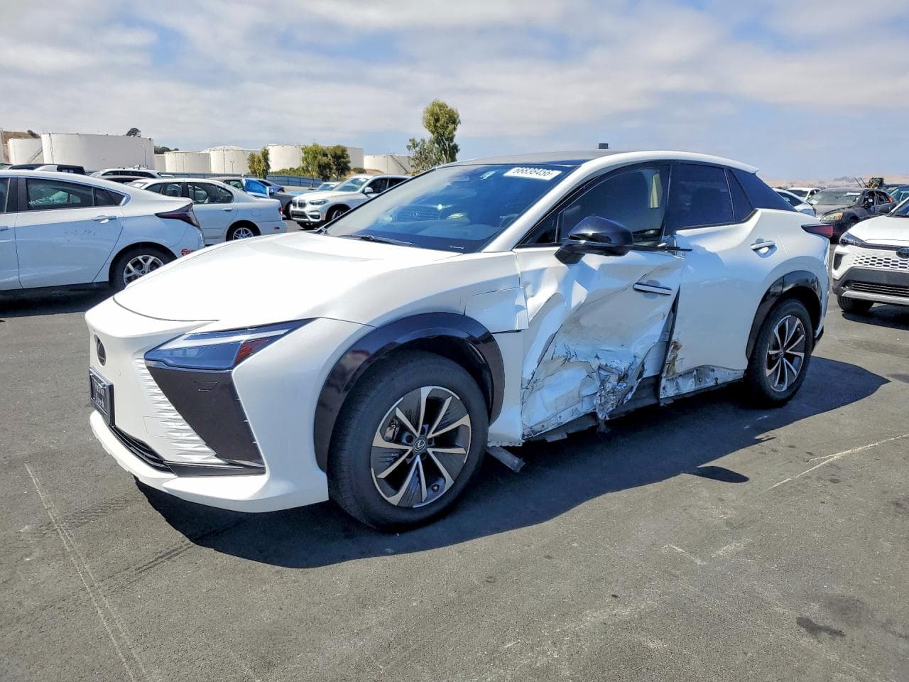 Lexus RZ 2023 z USA