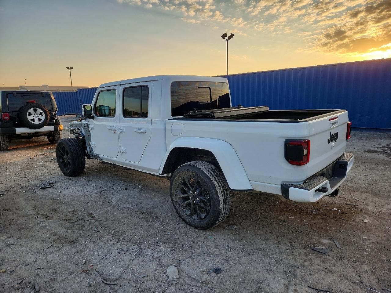 2023 Jeep Gladiator Overland - foto 2