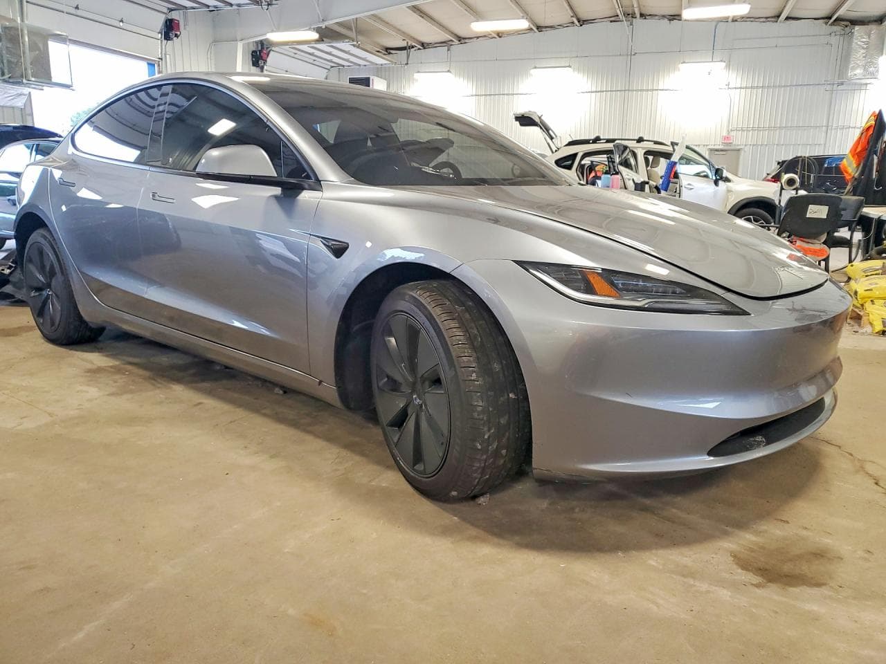 2025 Tesla Model 3 - foto 4
