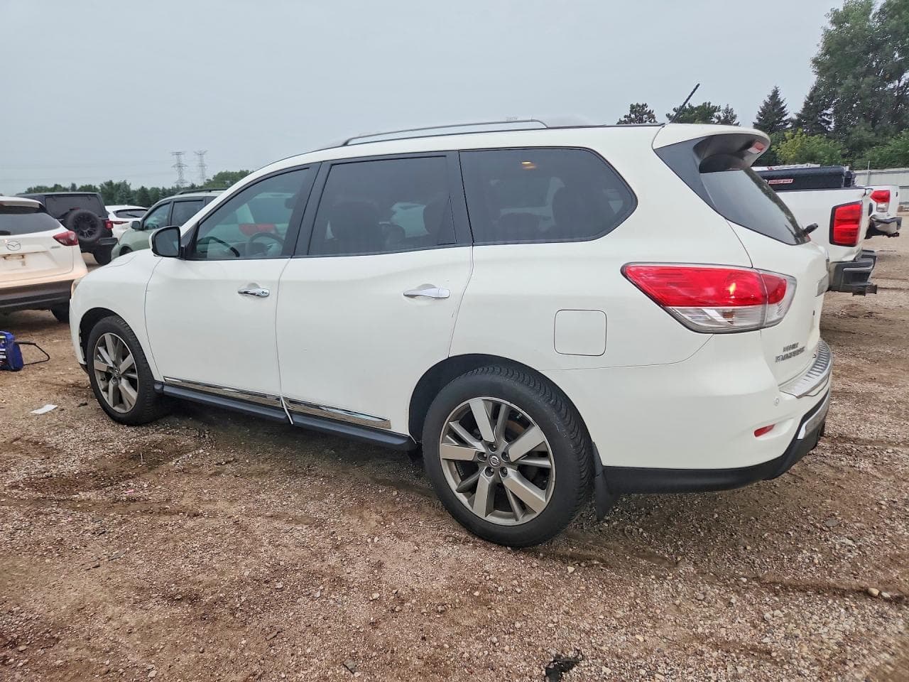 2014 Nissan Pathfinder S - foto 2