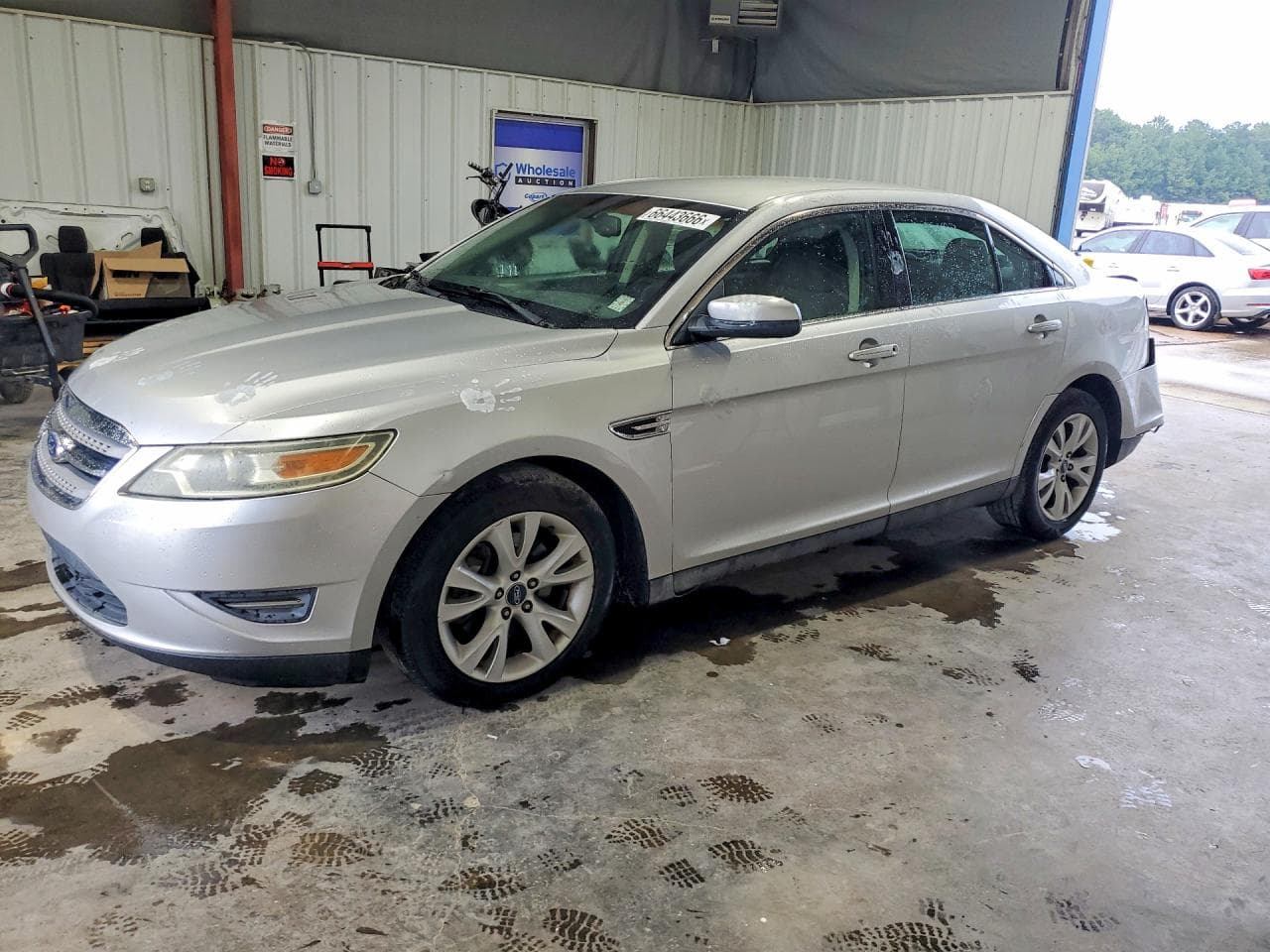 2011 Ford Taurus