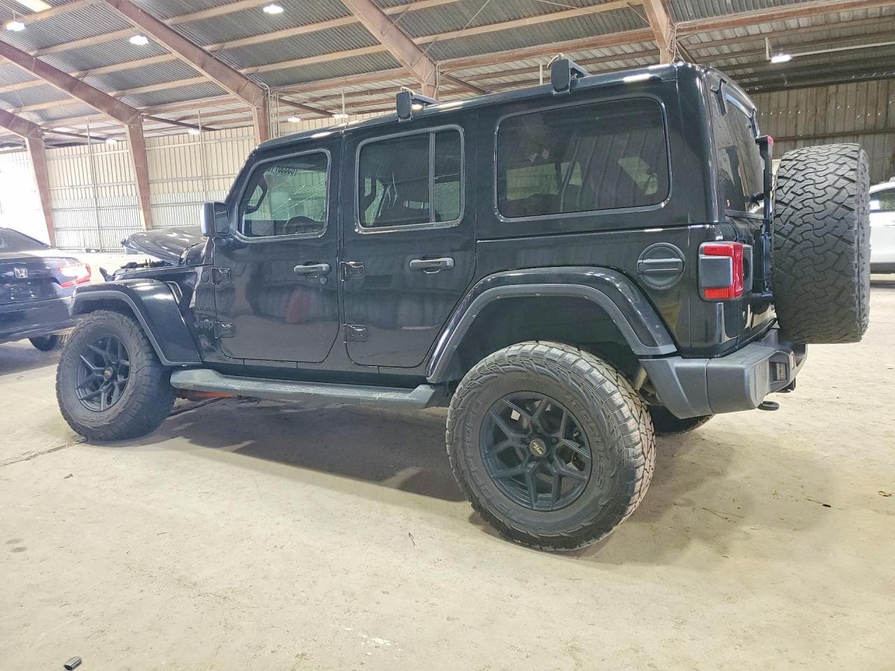 2020 Jeep Wrangler Unlimited Sahara - foto 2